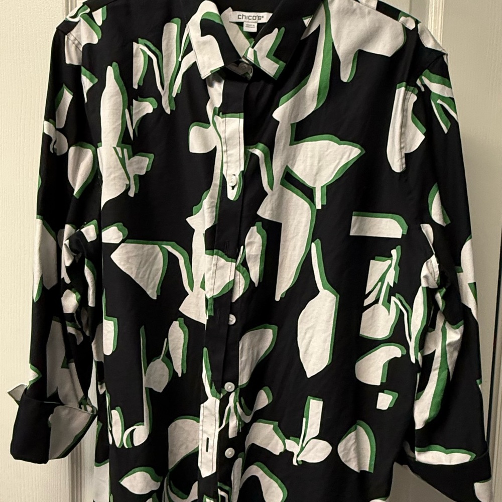 Chico's Abstract Black and Green womens Shirt worn once